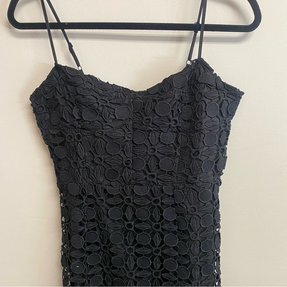 NWT Olivaceous Flounce Lace Dress with Spaghetti Straps in Black Size Medium - Picture 6 of 9